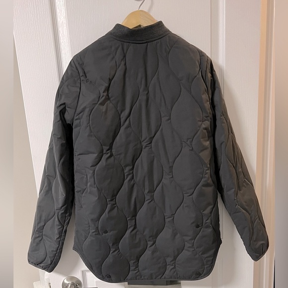Burton grey Kiley insulator quilted jacket sz s small preloved - Picture 2 of 13